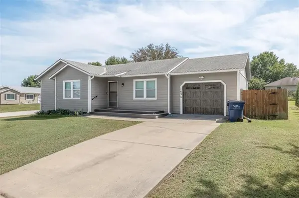 1635 Savage ST, Eudora, KS 66025