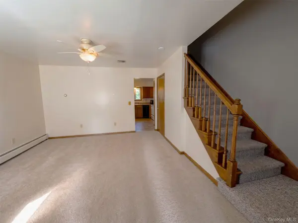 17 Brooks LN #B, Fort Montgomery, NY 10922
