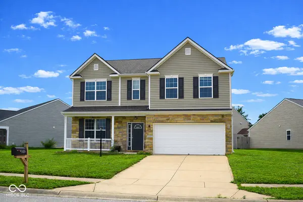 3325 Lake Stream DR, Columbus, IN 47201