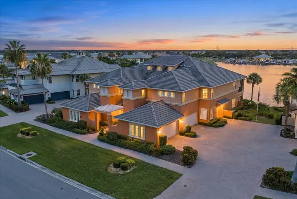 1139 RIVERSCAPE ST #2, Bradenton, FL 34208
