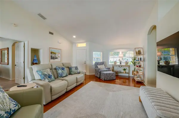 30 EVANS DR, Palm Coast, FL 32164