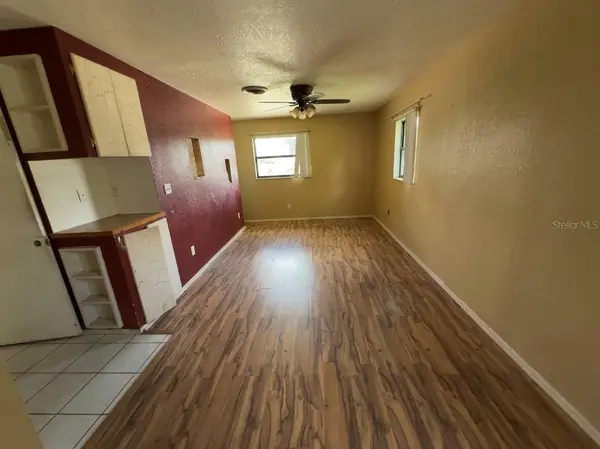 996 GRAYSON DR, Orlando, FL 32825