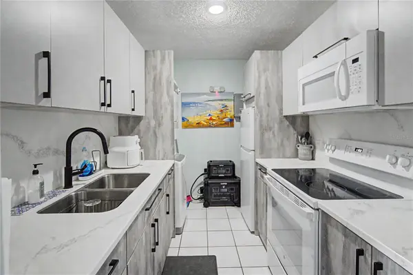 302 OCEAN DRIVE #302, Luquillo, PR 00773