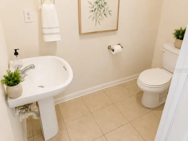 5001 SUNRIDGE PALMS DR, Tampa, FL 33617