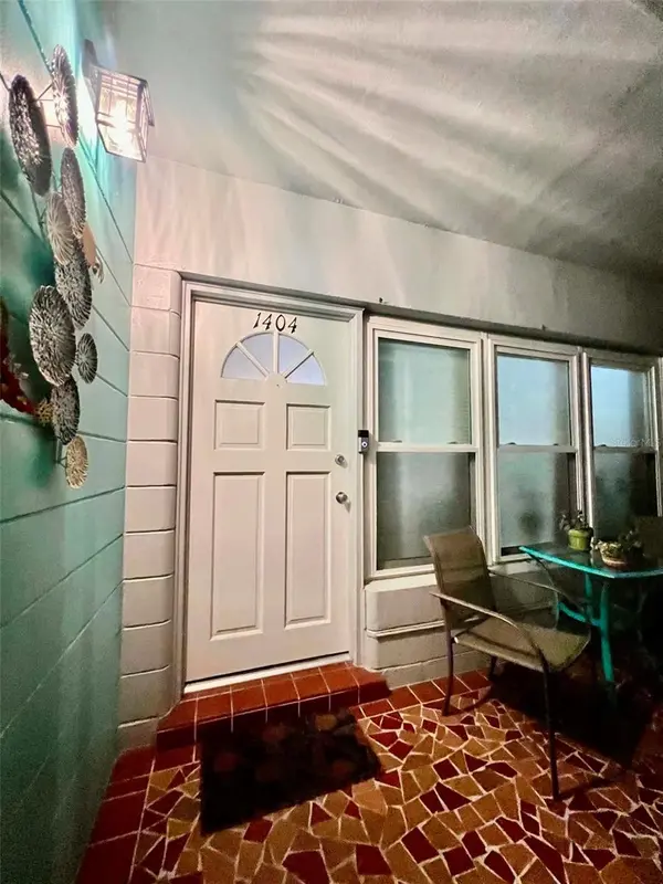 5820 N 43RD TERRACE TER N #1404, Kenneth City, FL 33709