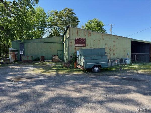 201 W Main (rear), Steele, MO 63877