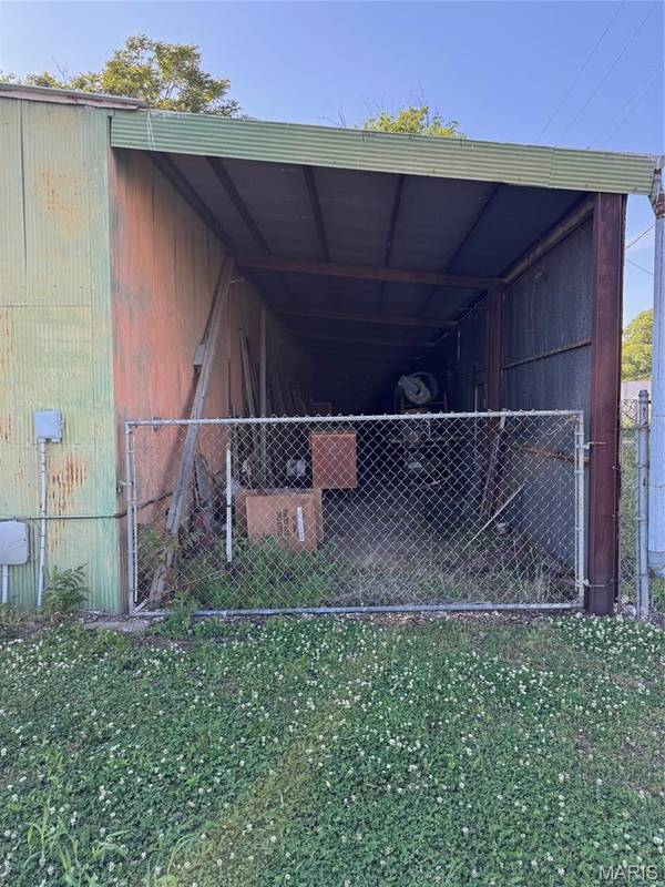 201 W Main (rear), Steele, MO 63877