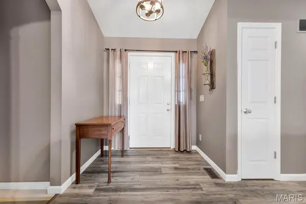 228 Highland Meadows DR, Wentzville, MO 63385