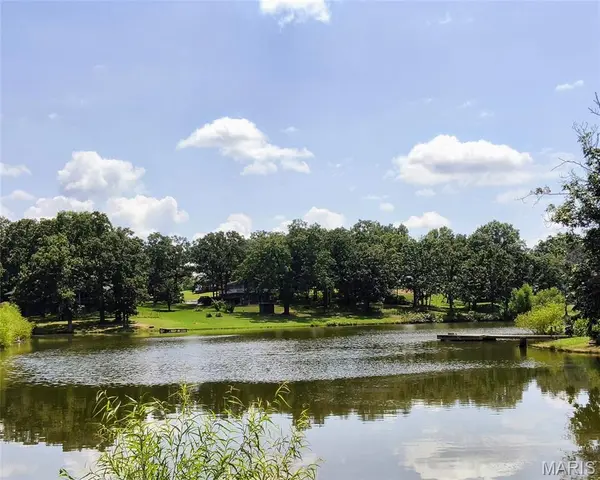 601 Briarwood DR, St Clair, MO 63077