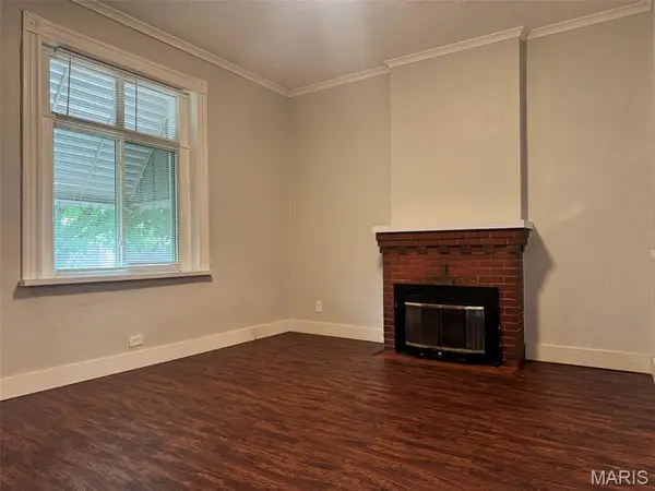 5503 Putnam ST, St Louis, MO 63111