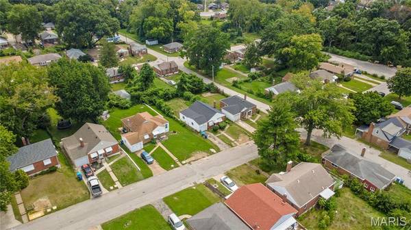 4702 Fletcher ST, St Louis, MO 63121