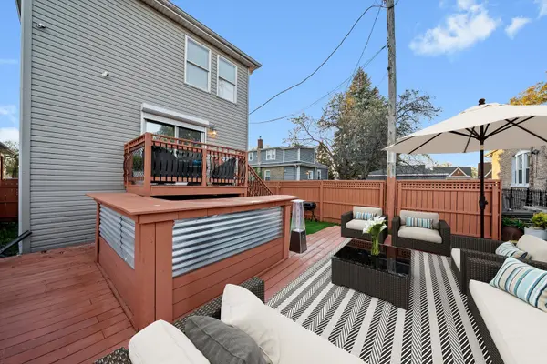 352 E 77th ST, Chicago, IL 60619
