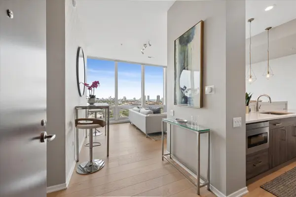 500 W Superior ST #1602, Chicago, IL 60654