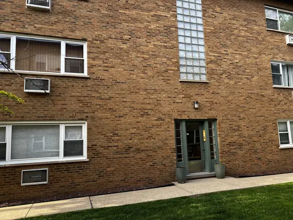 214 S Oak Park AVE S #5, Oak Park, IL 60302