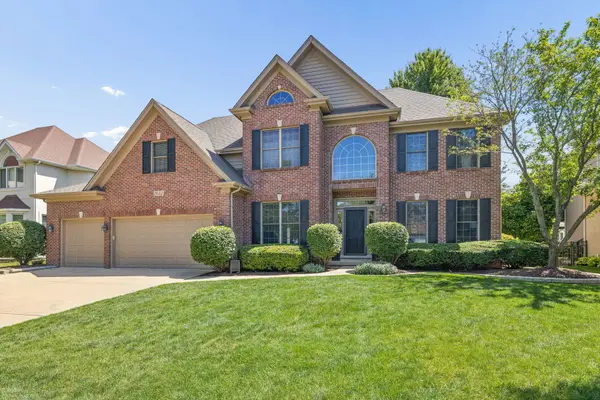 2612 Charlestowne LN, Naperville, IL 60564