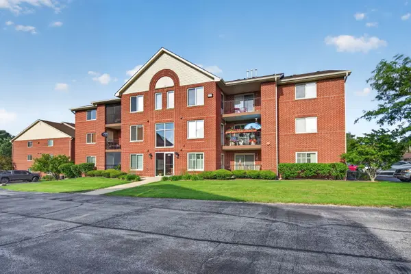 6955 Heritage CIR #3-1C, Orland Park, IL 60462