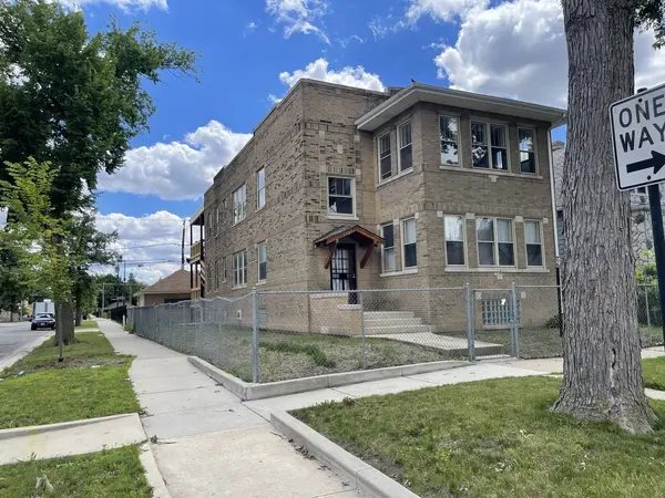 5901 W Rice ST, Chicago, IL 60651