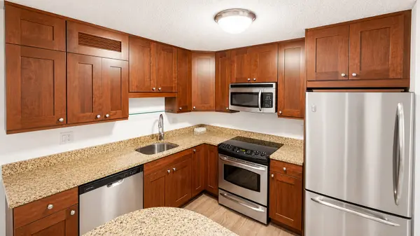10 E Ontario ST #4007, Chicago, IL 60611