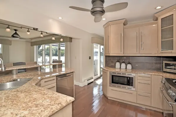 604 Bally RD, Mchenry, IL 60050