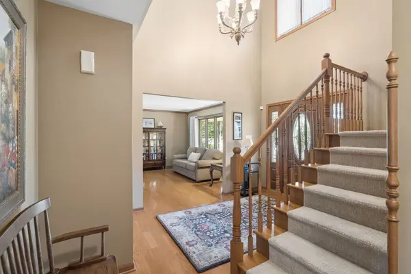 8130 Edgebrook LN, Tinley Park, IL 60487