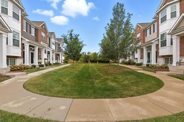 2967 Madison DR, Naperville, IL 60564
