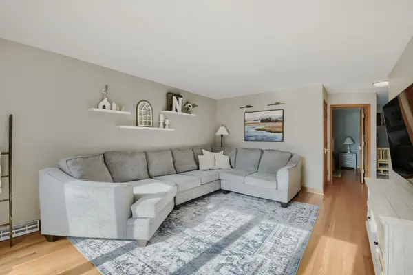 Address not disclosed, Chicago, IL 60655