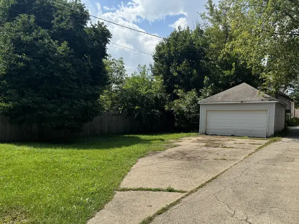 838 Hickory ST, Waukegan, IL 60085