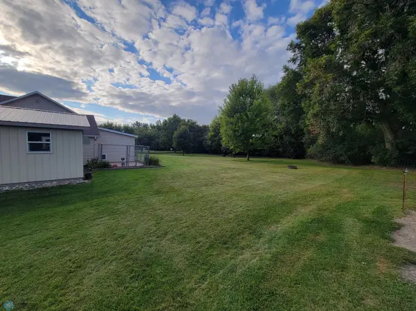 551 Wall AVE, Horace, ND 58047