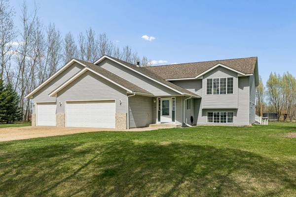 13556 355th ST, Lindstrom, MN 55045