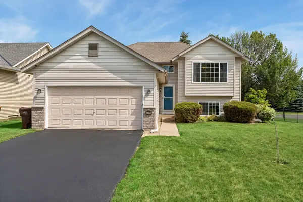 1131 Village ST SE, New Prague, MN 56071