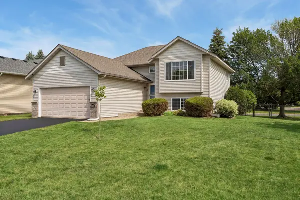 1131 Village ST SE, New Prague, MN 56071