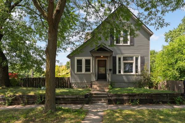 323 Erie ST, Saint Paul, MN 55102