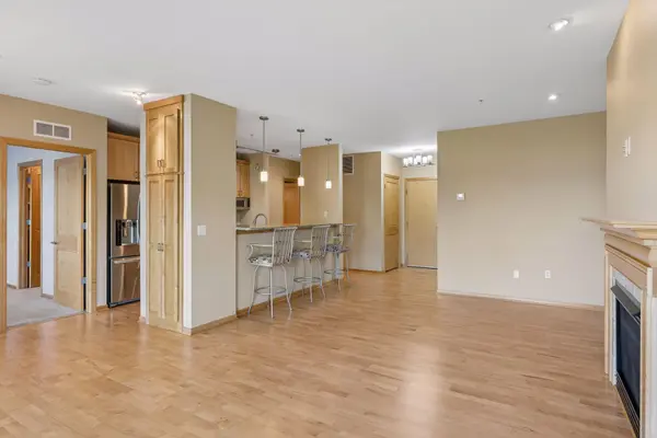 4100 Spring ST #309, Spring Park, MN 55384