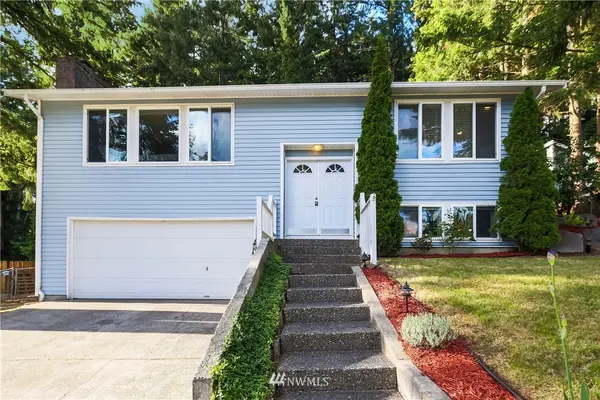 2387 Red Spruce DR SE, Port Orchard, WA 98366