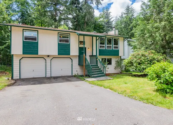 391 NW Oakmont WAY, Bremerton, WA 98311