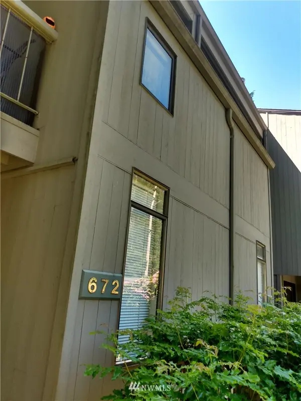 13759 NE 69th ST #672, Redmond, WA 98052