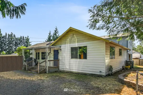 12008 Gibson RD, Everett, WA 98204