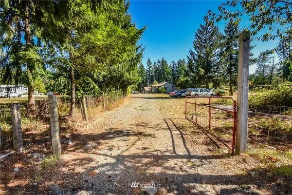 15113 272nd AVE E, Buckley, WA 98321