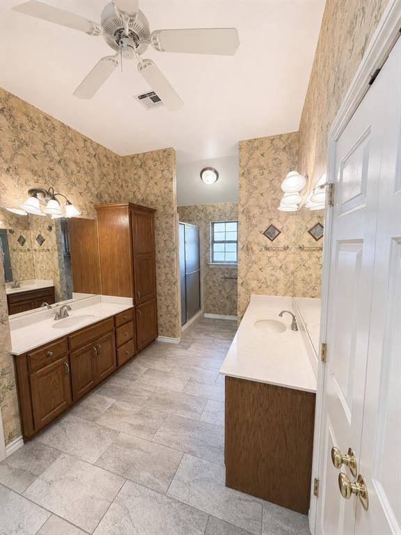 16600 Farmington WAY, Edmond, OK 73012