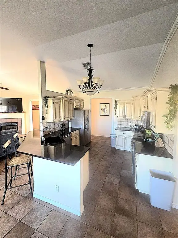 2913 Hunter Pointe, Altus, OK 73521