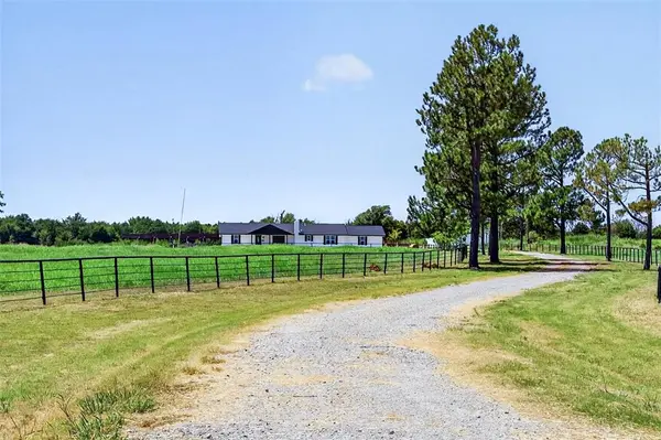 14109 Highway 99 HWY, Konawa, OK 74849