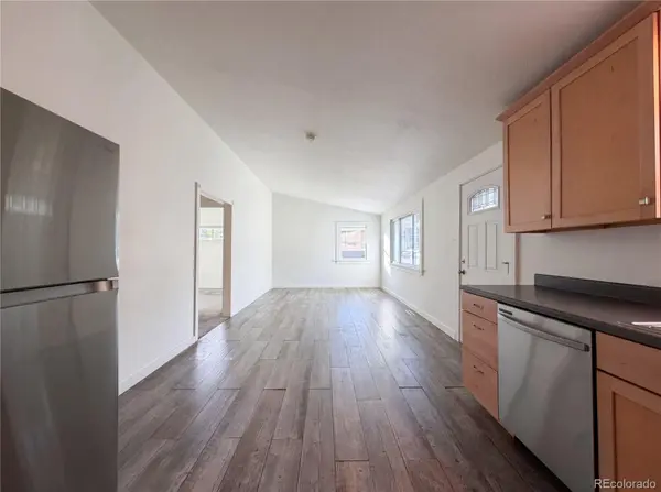 433 Sunnyside LN, Longmont, CO 80504