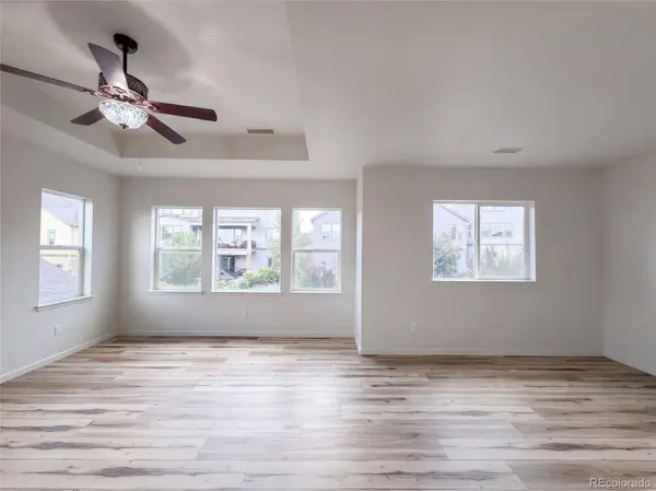 18402 W 93rd PL, Arvada, CO 80007