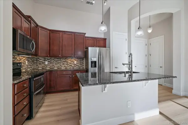 301 Inverness WAY #306, Englewood, CO 80112