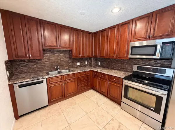 5421 Raritan WAY, Denver, CO 80221