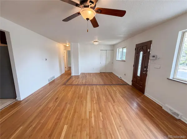 5421 Raritan WAY, Denver, CO 80221