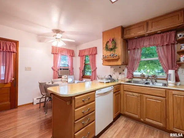 304 DAVIS CT, Tremont, IL 61568