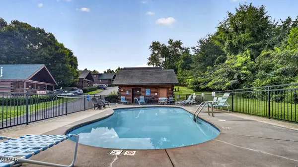 208 Moose Ridge Way, Pigeon Forge, TN 37863