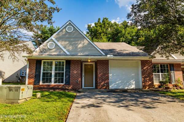 228 Dalton Place Way, Knoxville, TN 37912