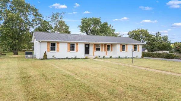 813 Brookhaven Cir, Shelbyville, TN 37160